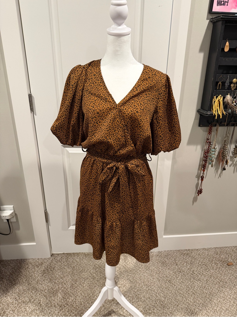 Gilli Brown Leopard-Print Tie-Waist V-Neck Dress